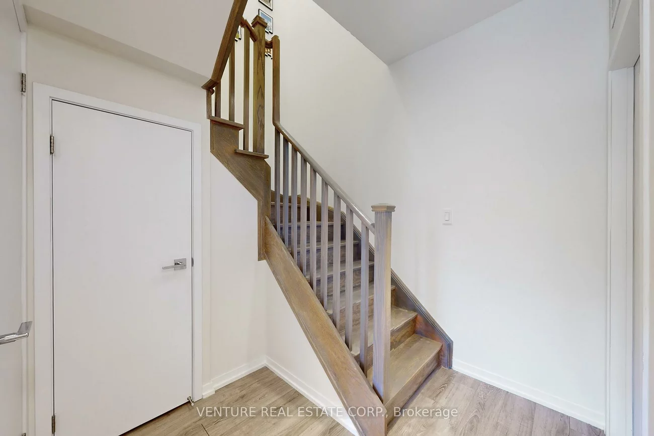 26, Bruce, East Woodbridge, Vaughan
