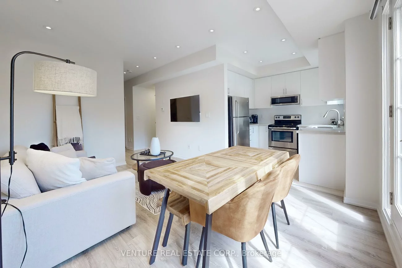 26, Bruce, East Woodbridge, Vaughan