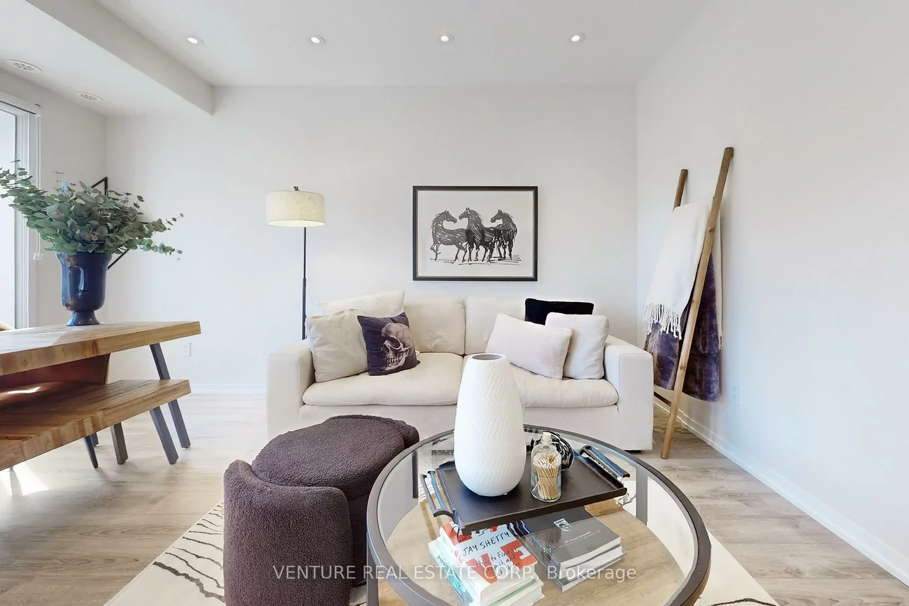 26, Bruce, East Woodbridge, Vaughan