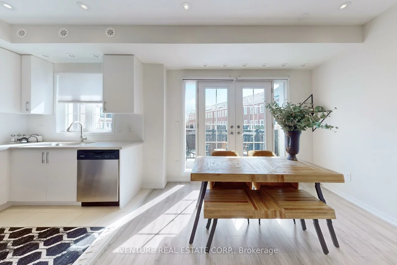 26, Bruce, East Woodbridge, Vaughan