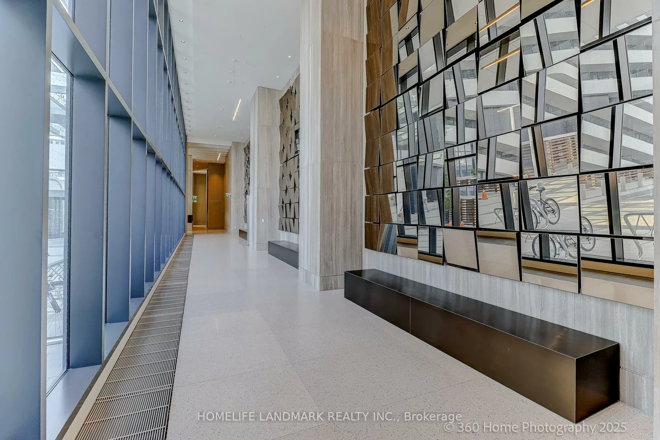 225, Commerce, Vaughan Corporate Centre, Vaughan