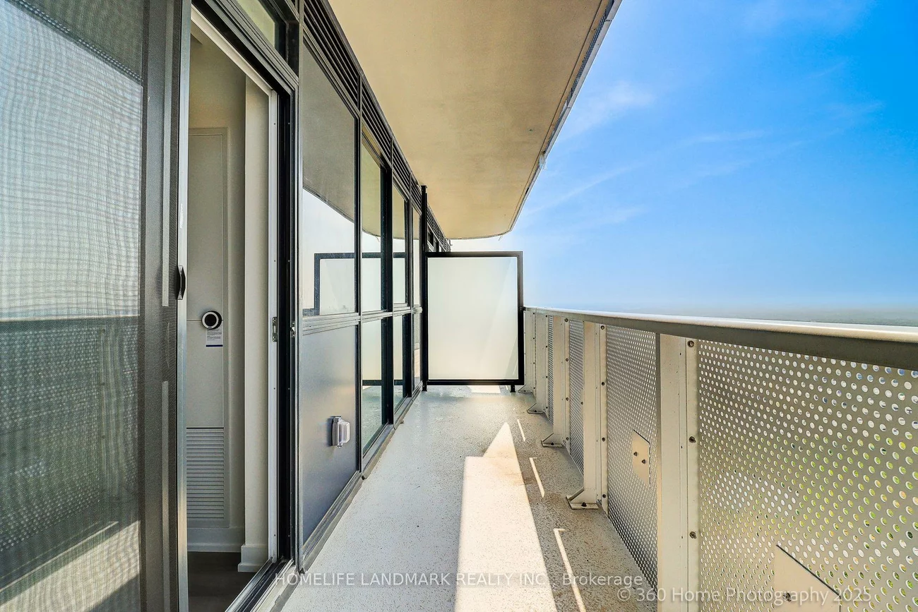 225, Commerce, Vaughan Corporate Centre, Vaughan