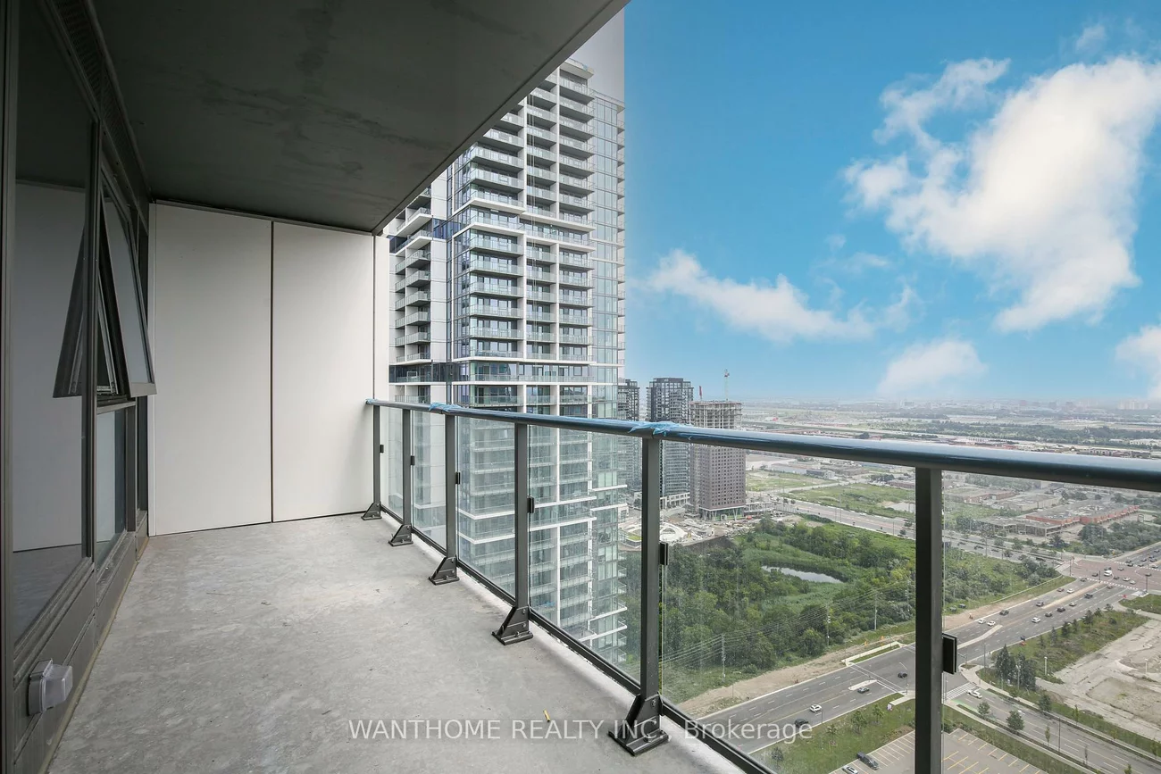 1000, Portage, Vaughan Corporate Centre, Vaughan