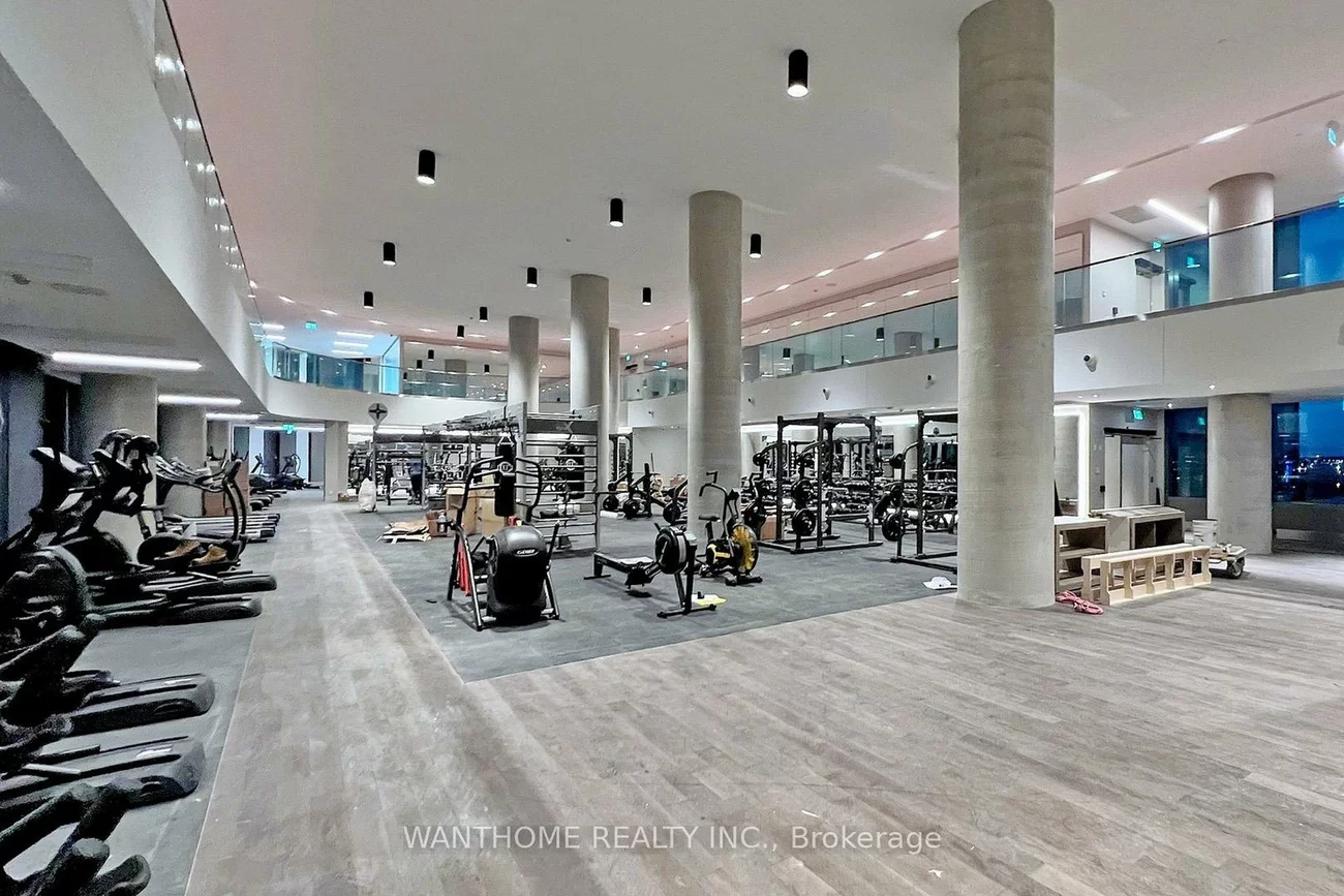 1000, Portage, Vaughan Corporate Centre, Vaughan