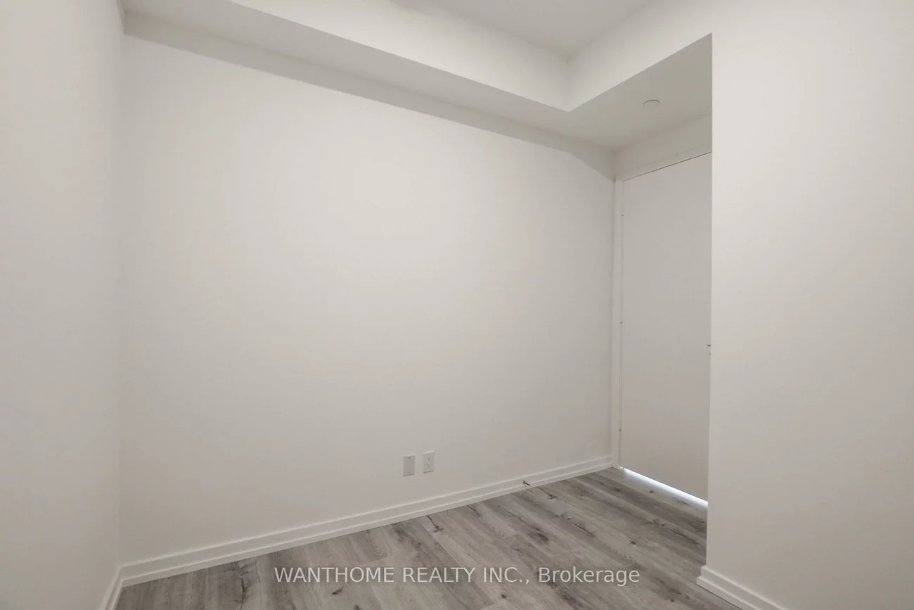 1000, Portage, Vaughan Corporate Centre, Vaughan
