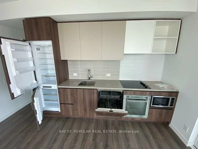7890, Jane, Vaughan Corporate Centre, Vaughan