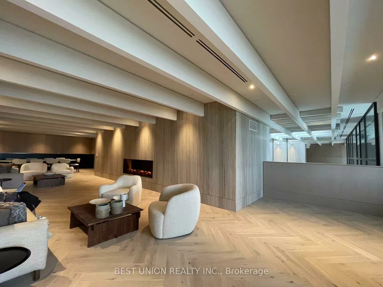 195, Commerce, Vaughan Corporate Centre, Vaughan