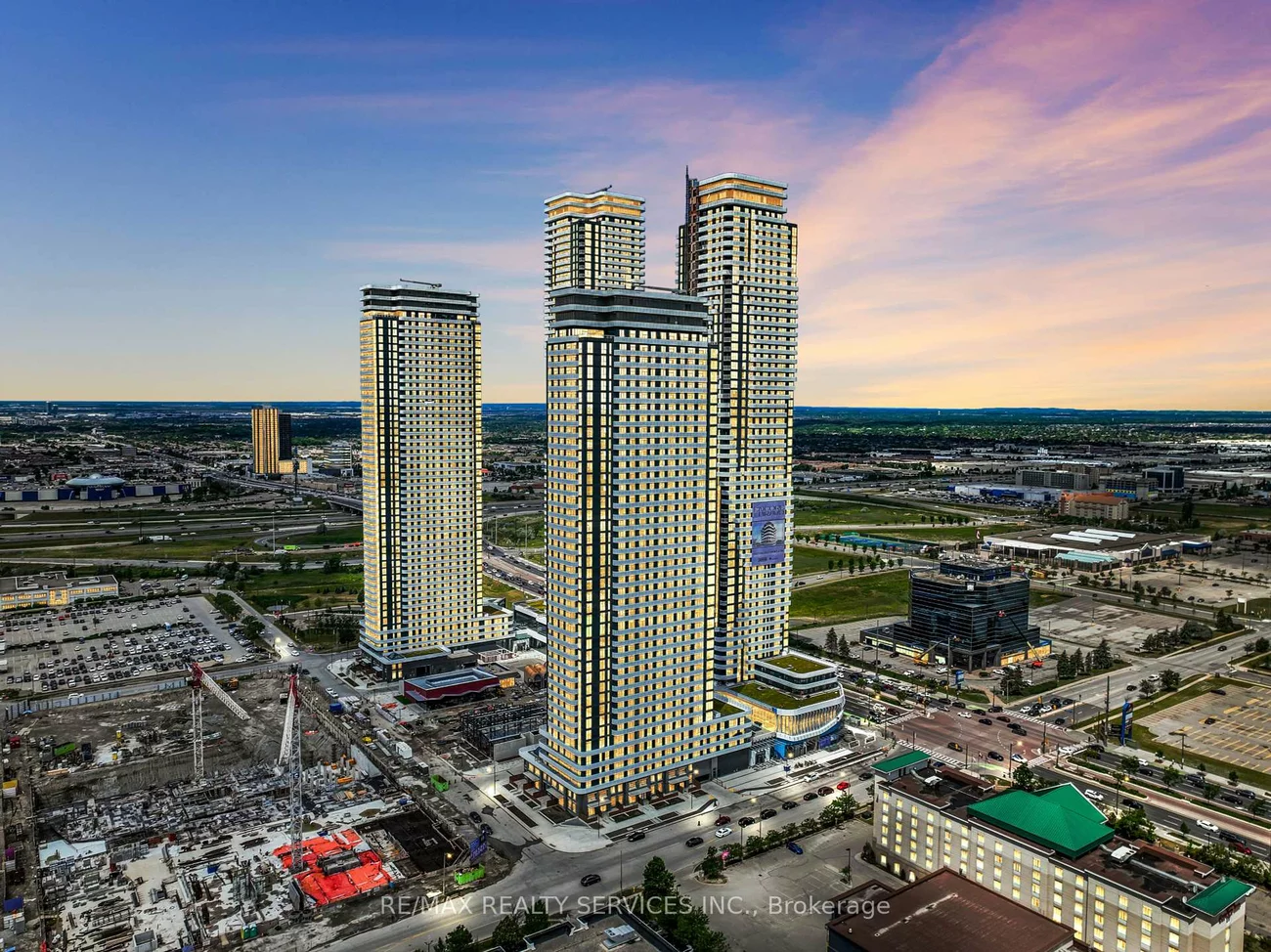 28, Interchange, Vaughan Corporate Centre, Vaughan