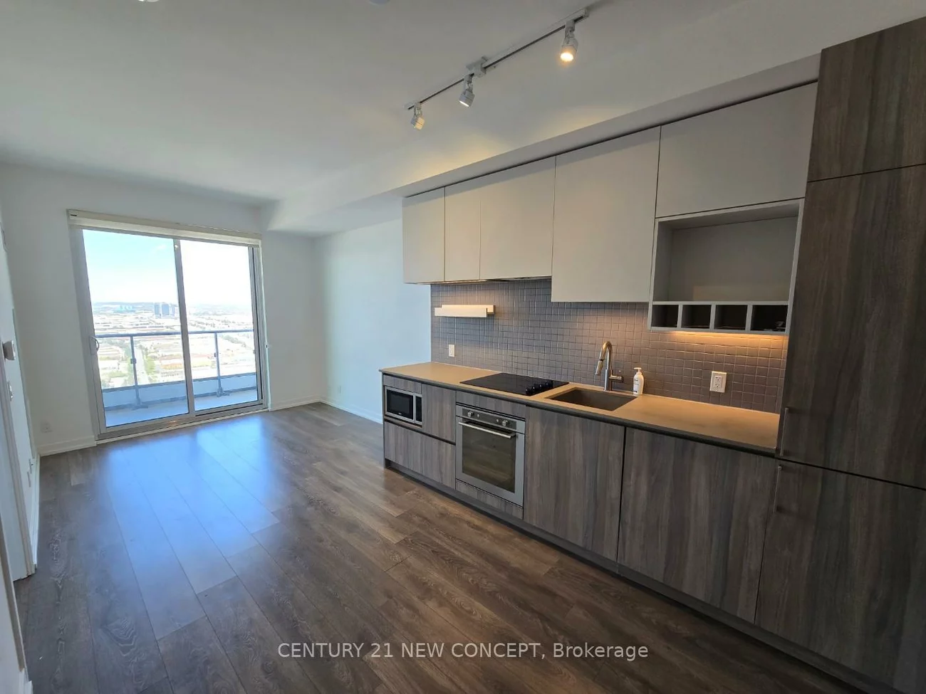 950, Portage, Vaughan Corporate Centre, Vaughan