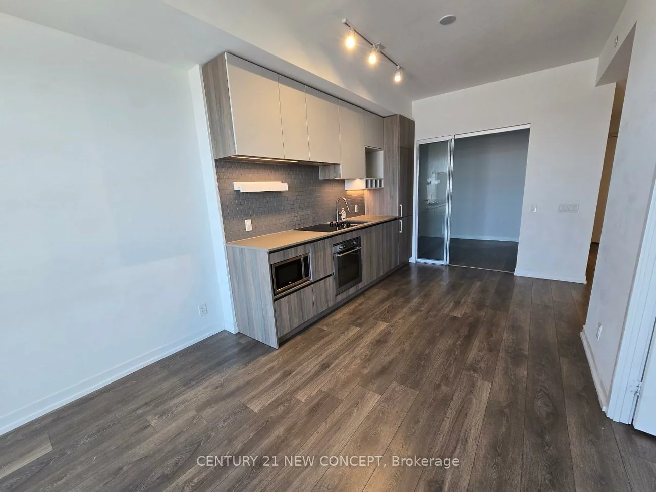 950, Portage, Vaughan Corporate Centre, Vaughan