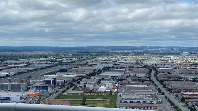 225, Commerce, Vaughan Corporate Centre, Vaughan