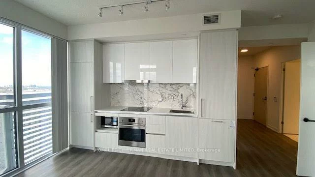 225, Commerce, Vaughan Corporate Centre, Vaughan