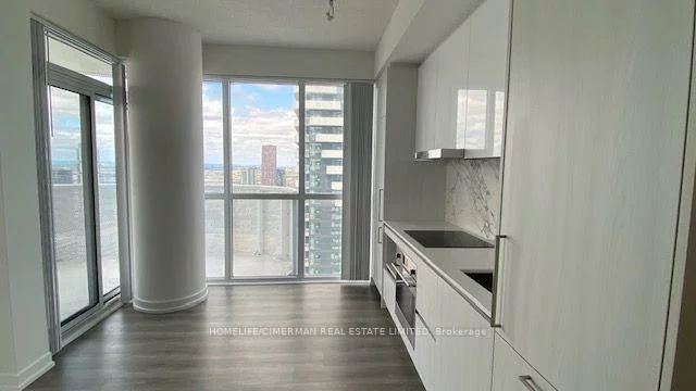 225, Commerce, Vaughan Corporate Centre, Vaughan
