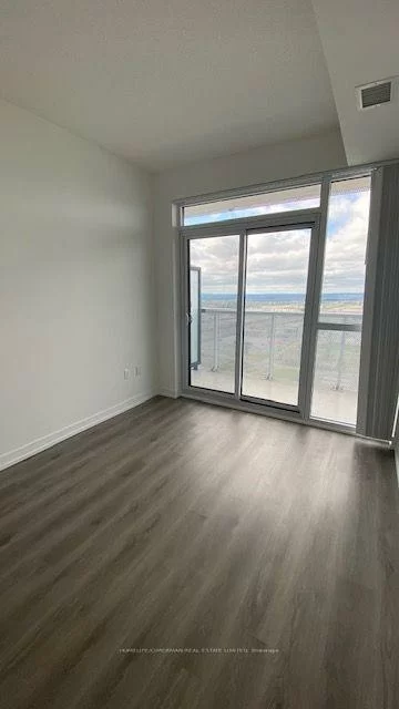 225, Commerce, Vaughan Corporate Centre, Vaughan