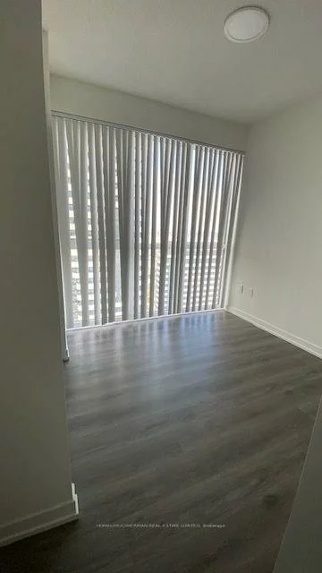 225, Commerce, Vaughan Corporate Centre, Vaughan