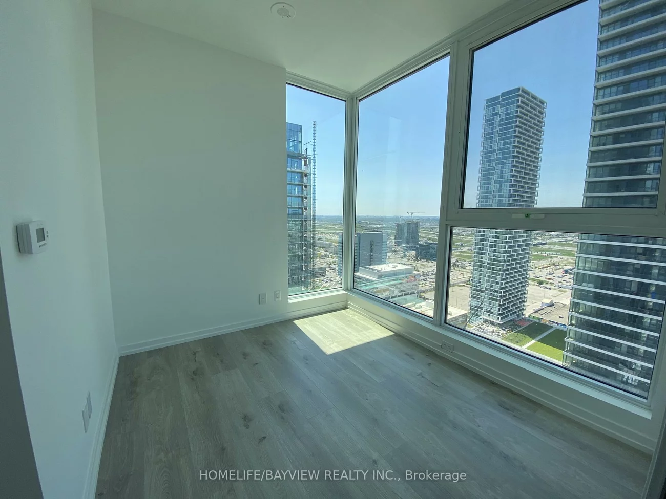 1000, Portage, Vaughan Corporate Centre, Vaughan