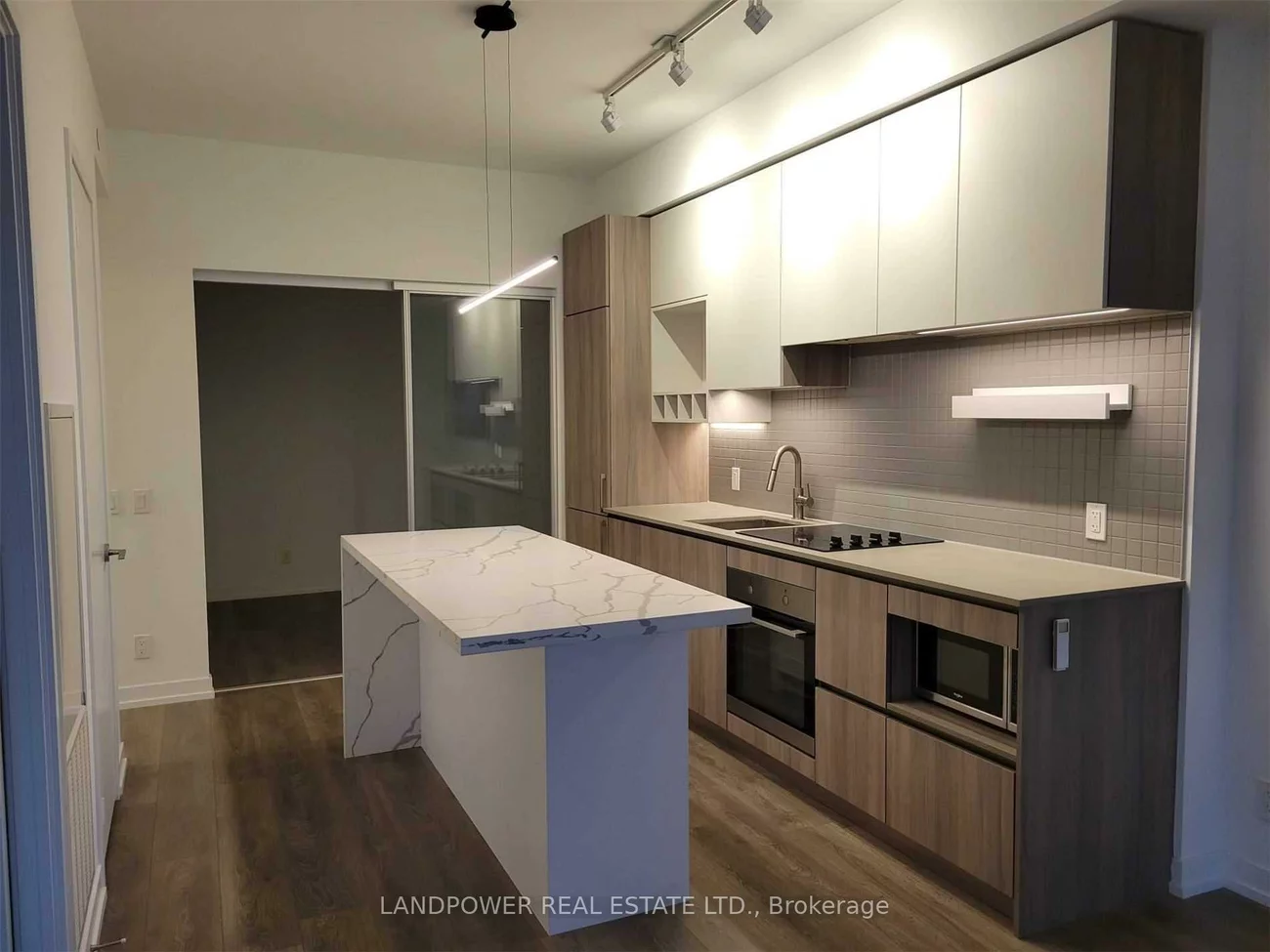 950, Portage, Vaughan Corporate Centre, Vaughan