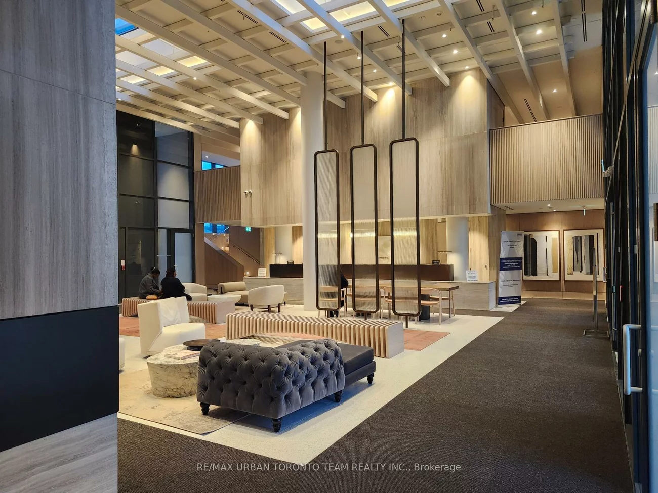 195, Commerce, Vaughan Corporate Centre, Vaughan