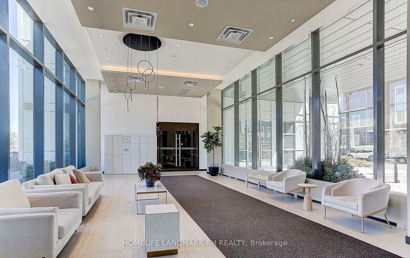 38, Honeycrisp, Vaughan Corporate Centre, Vaughan