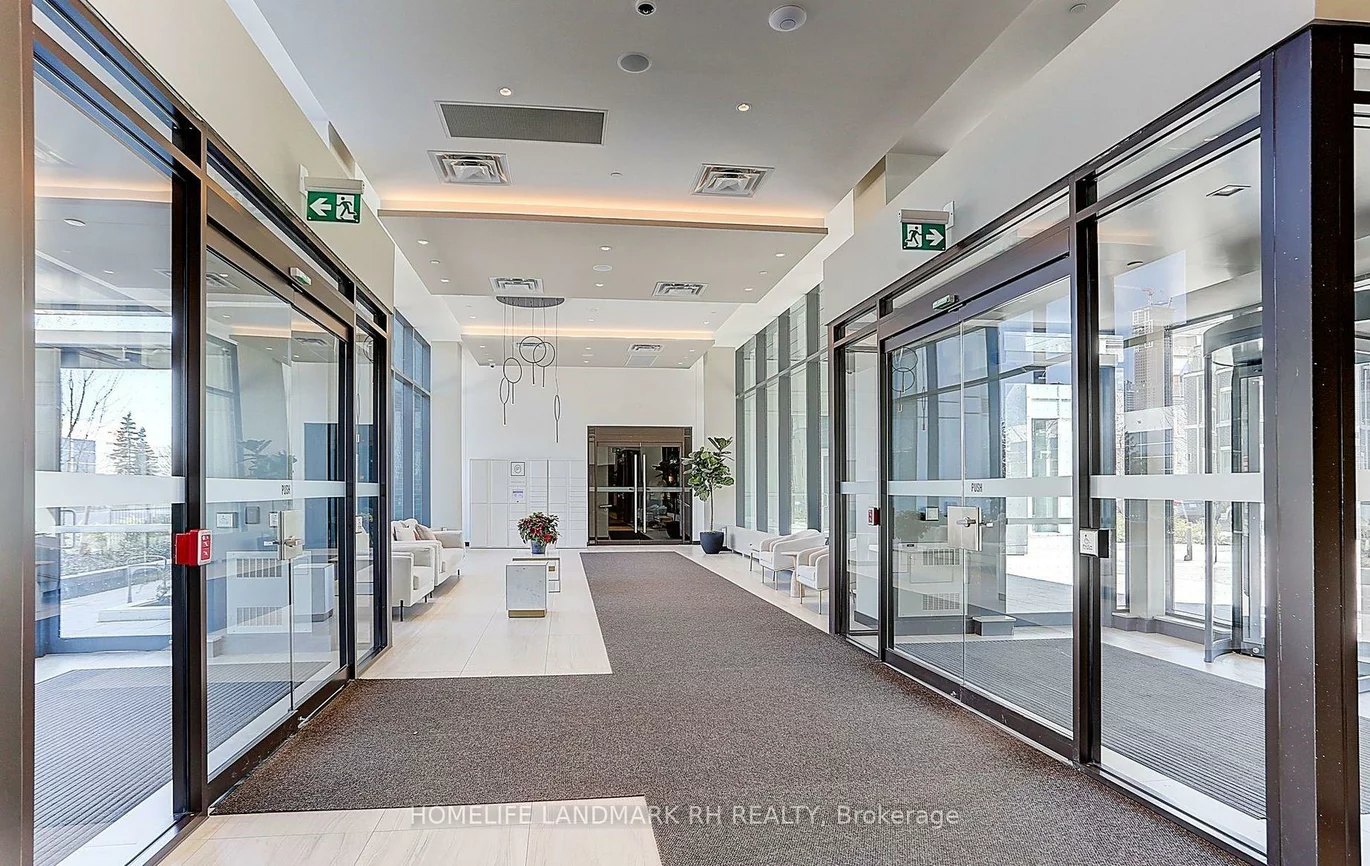 38, Honeycrisp, Vaughan Corporate Centre, Vaughan