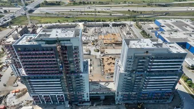 38, Honeycrisp, Vaughan Corporate Centre, Vaughan