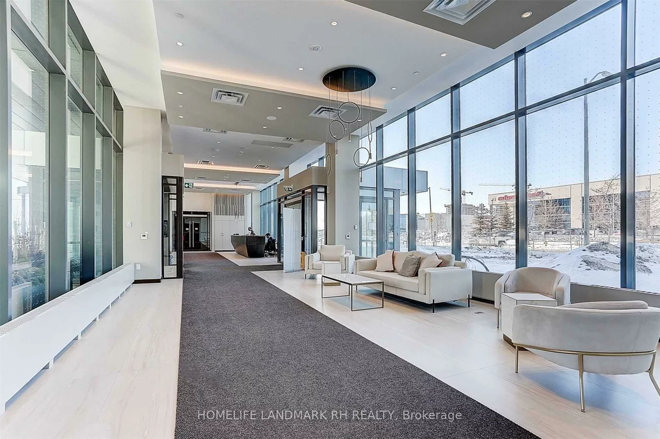38, Honeycrisp, Vaughan Corporate Centre, Vaughan