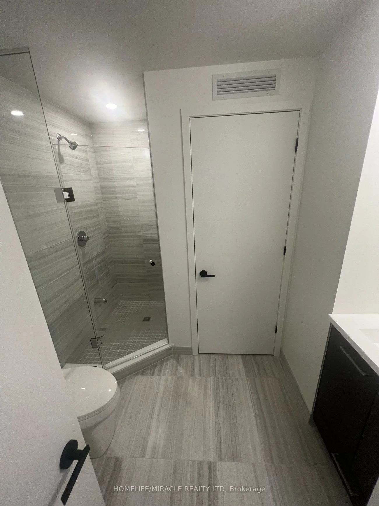 28, Interchange, Vaughan Corporate Centre, Vaughan