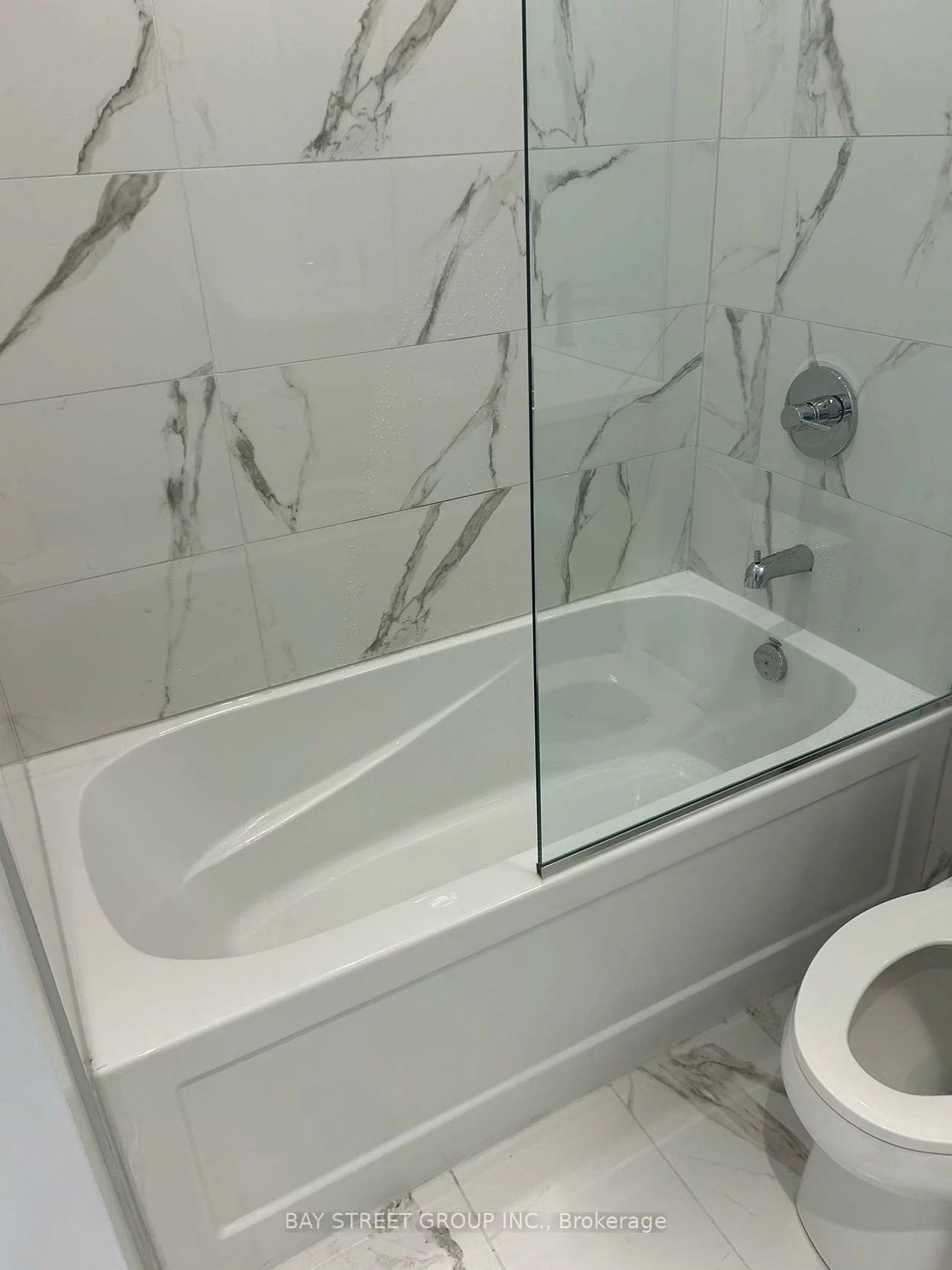 195, Commerce, Vaughan Corporate Centre, Vaughan