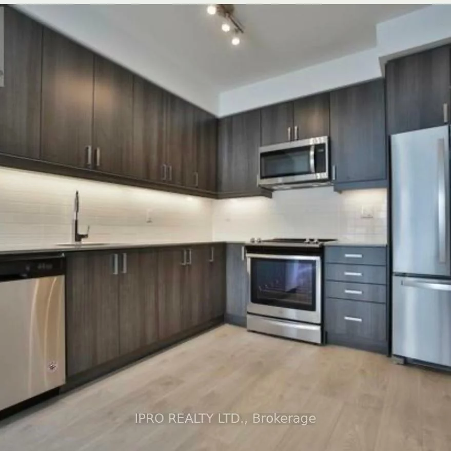 7895, Jane, Concord, Vaughan