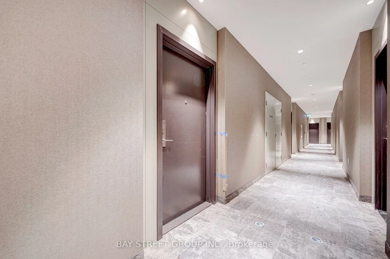 10, Honeycrisp, Vaughan Corporate Centre, Vaughan