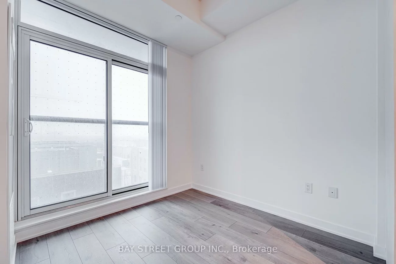 10, Honeycrisp, Vaughan Corporate Centre, Vaughan