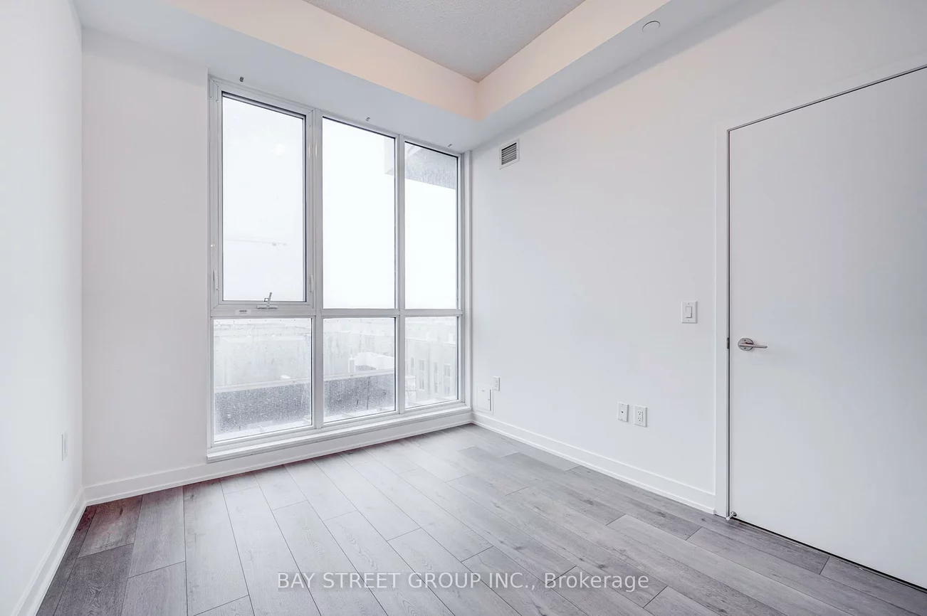 10, Honeycrisp, Vaughan Corporate Centre, Vaughan