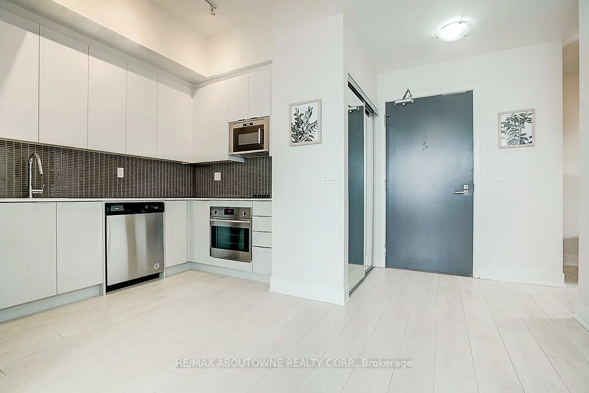 2908, Highway 7, Concord, Vaughan