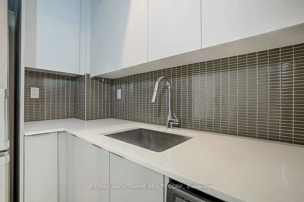 2908, Highway 7, Concord, Vaughan