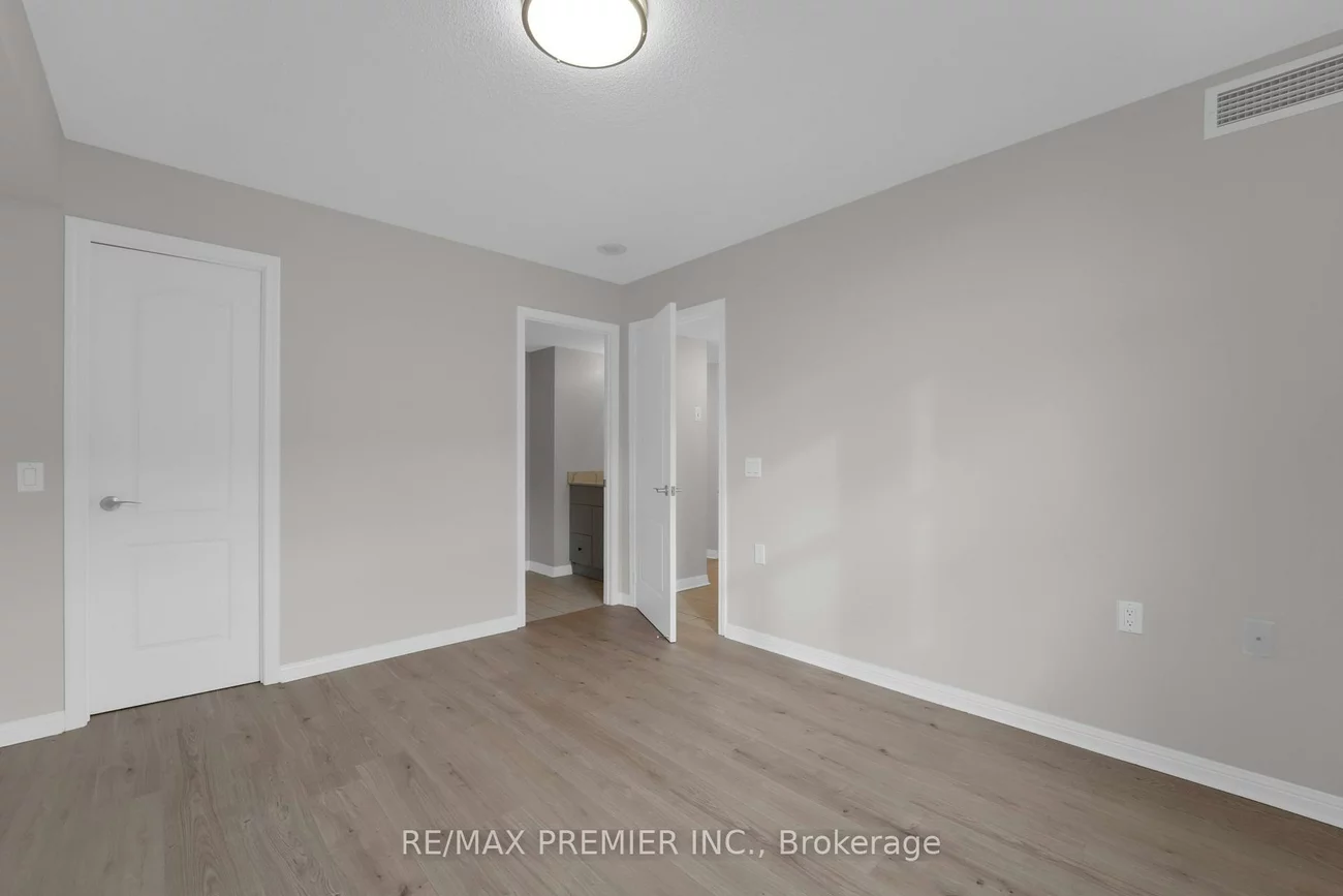 2502, Rutherford, Maple, Vaughan