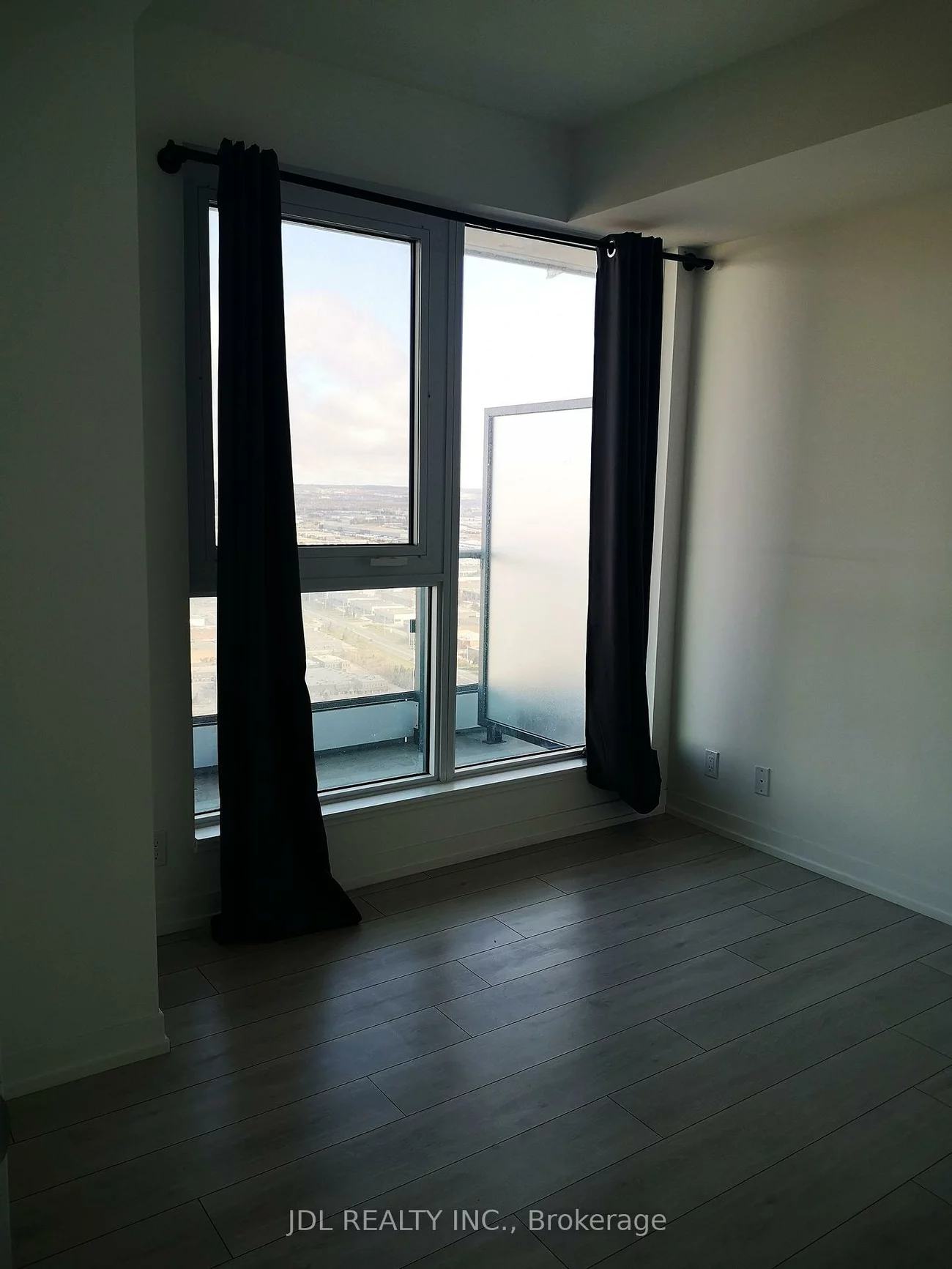 898, Portage Pkwy, Vaughan Corporate Centre, Vaughan