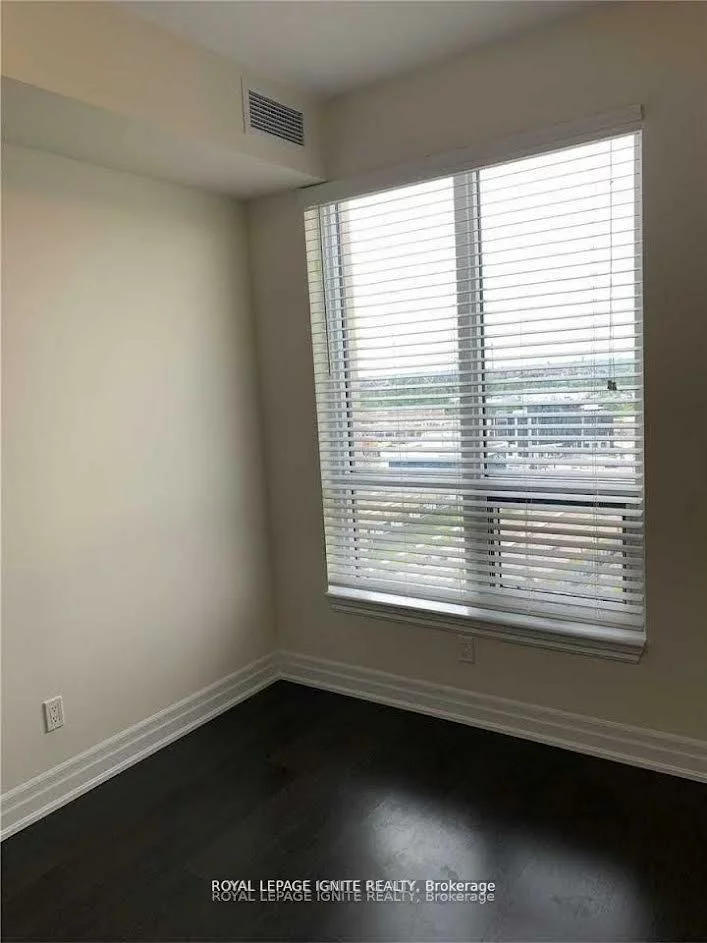 9085, Jane, Concord, Vaughan