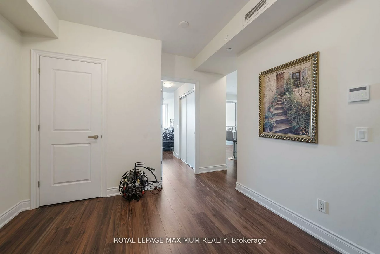 9075, Jane, Concord, Vaughan