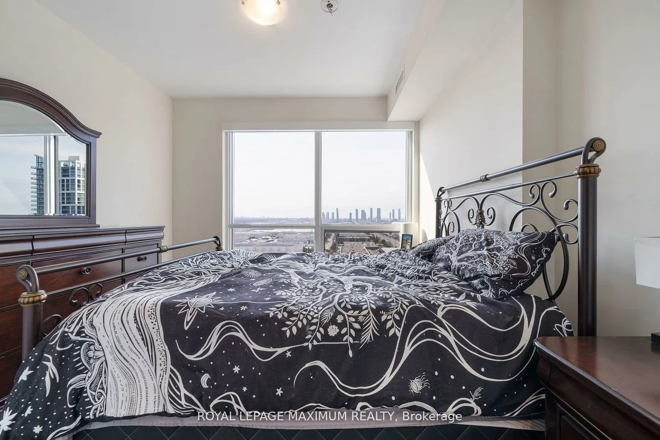 9075, Jane, Concord, Vaughan