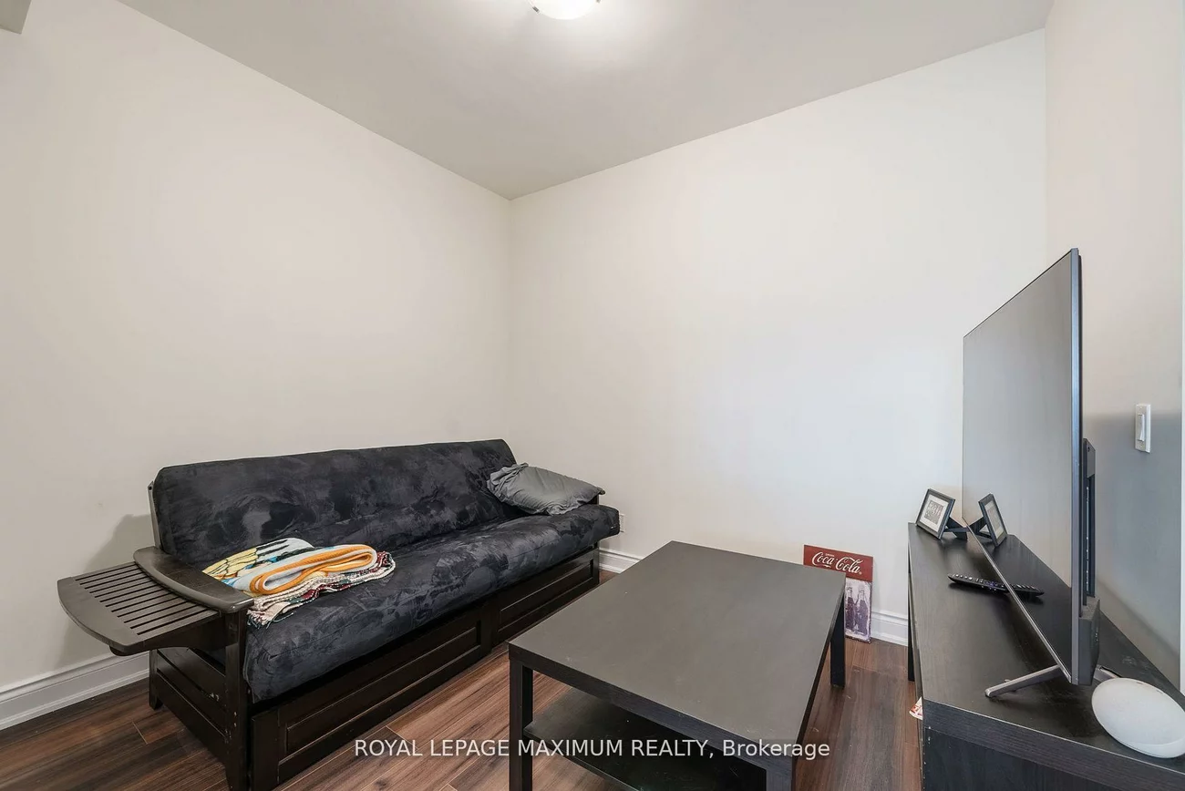 9075, Jane, Concord, Vaughan