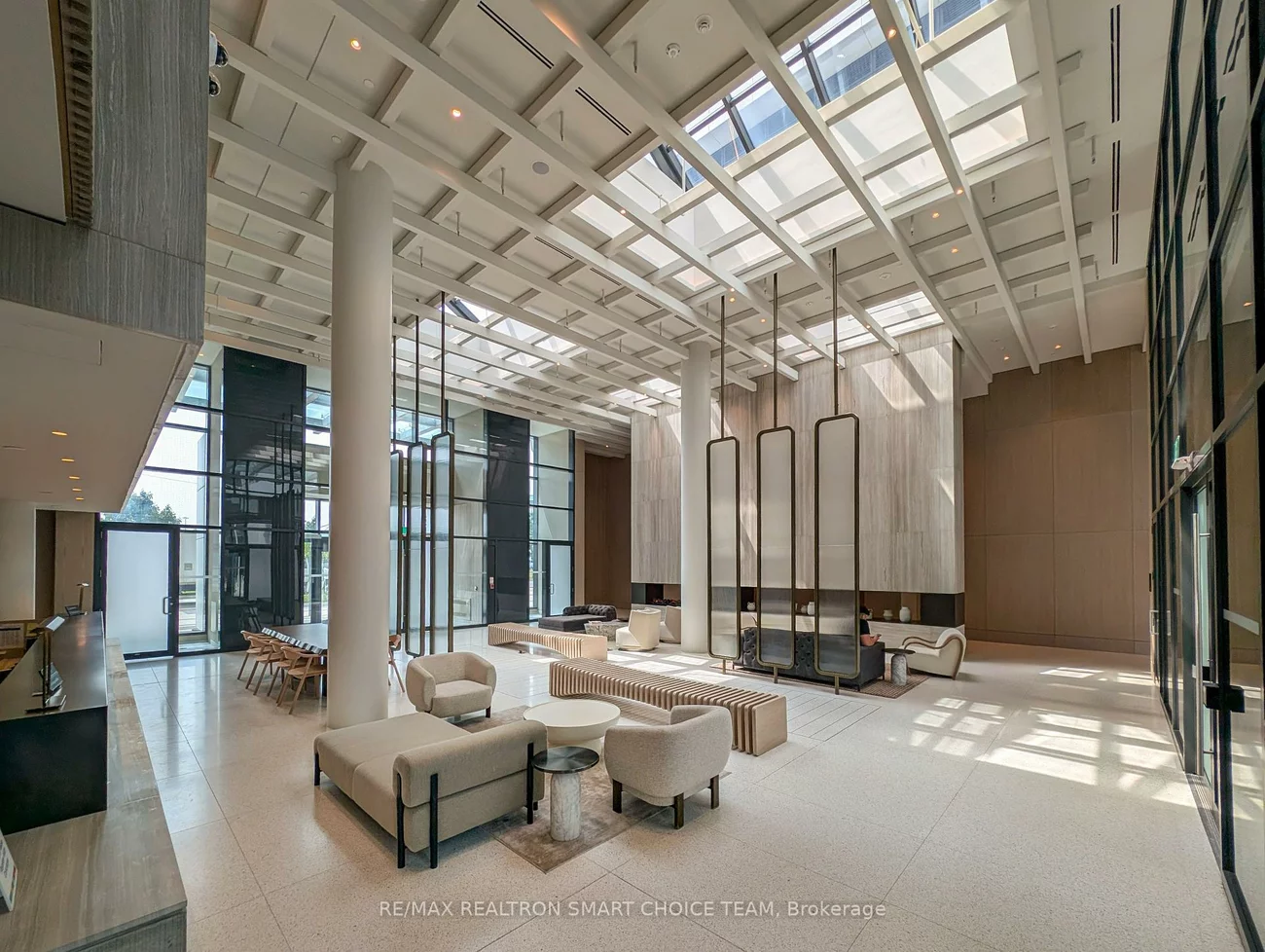 195, Commerce, Vaughan Corporate Centre, Vaughan