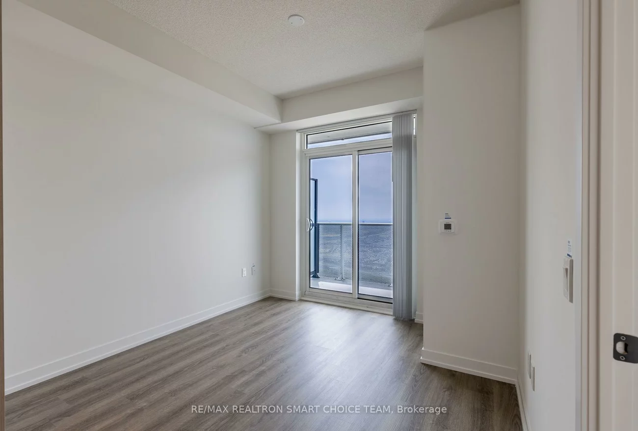 195, Commerce, Vaughan Corporate Centre, Vaughan