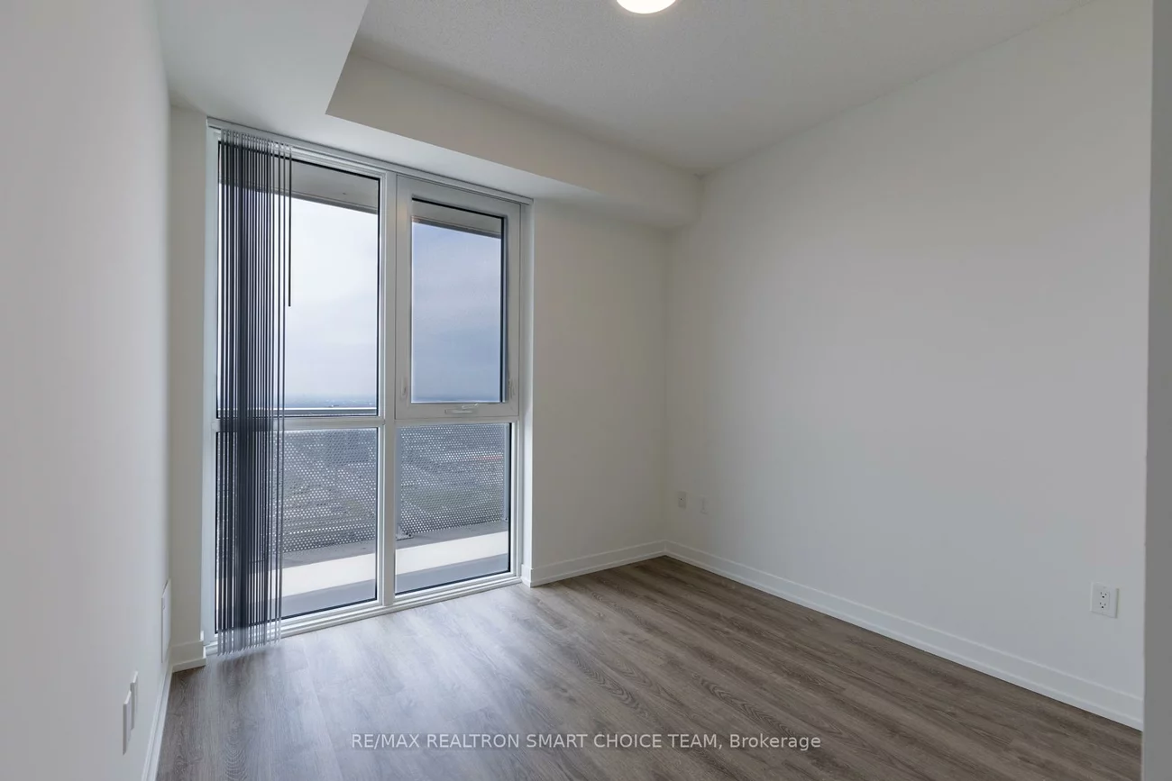 195, Commerce, Vaughan Corporate Centre, Vaughan