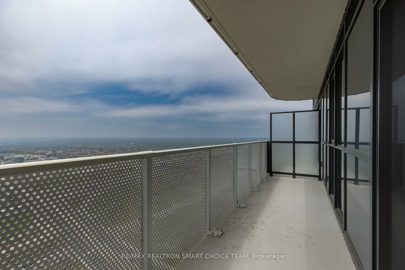 195, Commerce, Vaughan Corporate Centre, Vaughan