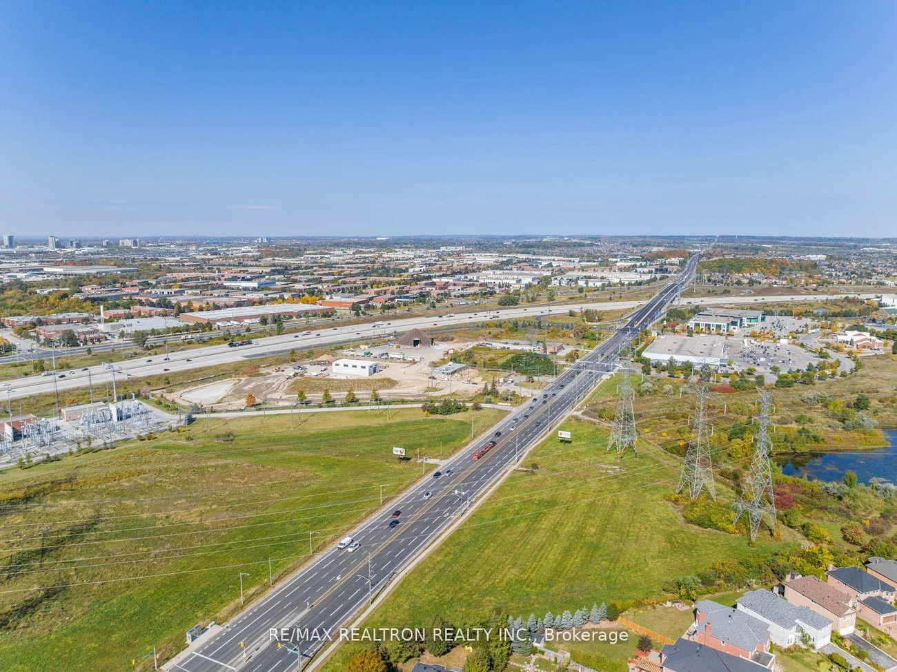 30, UPPER MALL, Brownridge, Vaughan