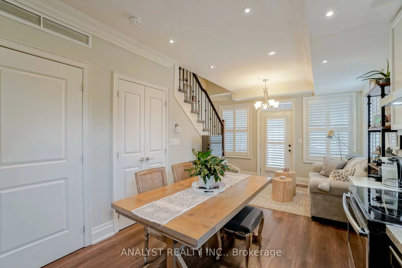10425, Islington, Kleinburg, Vaughan