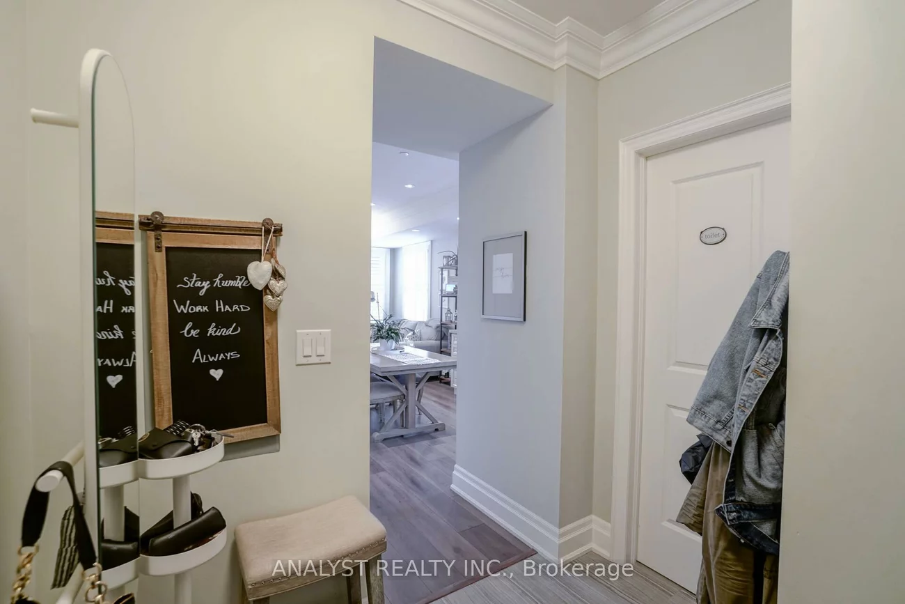 10425, Islington, Kleinburg, Vaughan
