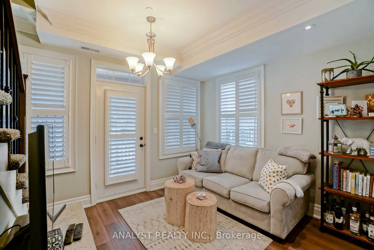 10425, Islington, Kleinburg, Vaughan