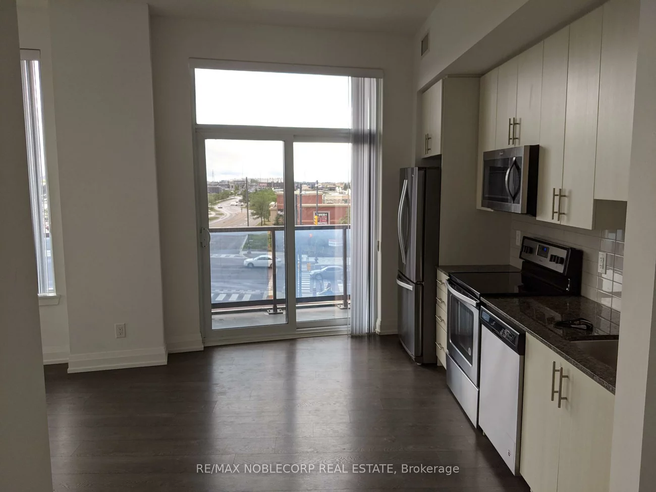 3600, Highway 7, Vaughan Corporate Centre, Vaughan