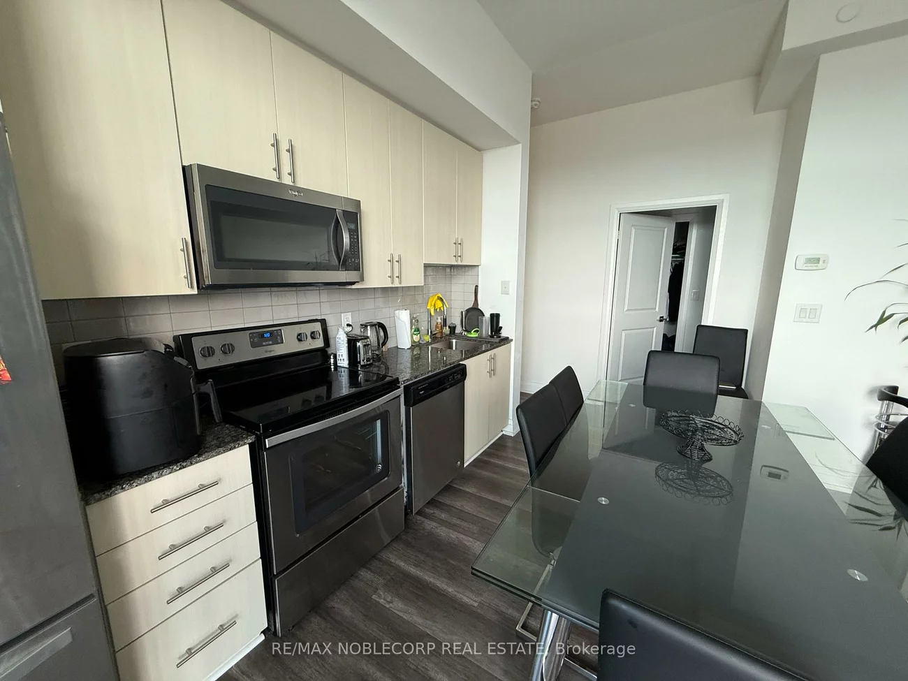 3600, Highway 7, Vaughan Corporate Centre, Vaughan